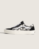 Skate Old Skool Shoe in Black / White | Vans on sale