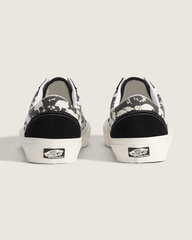 Skate Old Skool Shoe in Black / White | Vans on sale