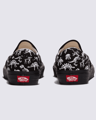 Customs Classic Slip-On Shoe in Customs | Vans online
