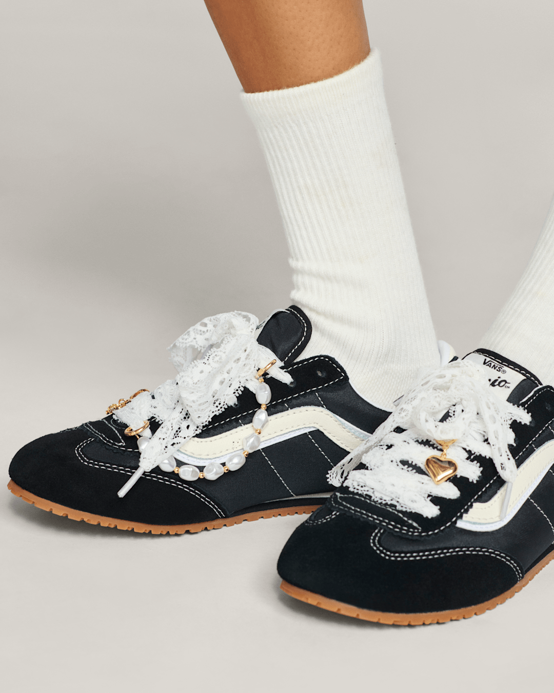 Vans Pearl and Lace Shoe Charm Set in White | Vans online