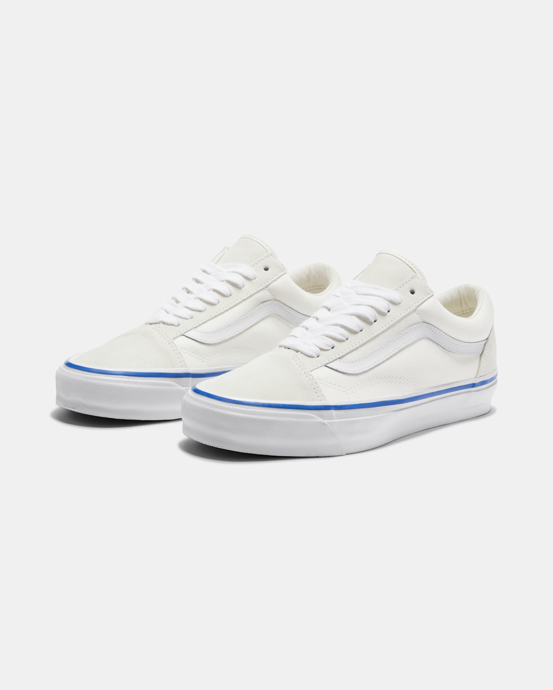 Premium Old Skool Shoe in Off White / White | Vans outlet