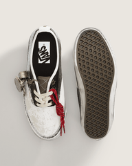 Premium Authentic "Charms" Shoe in Black / White | Vans discount