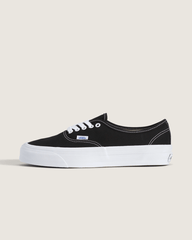 Premium Authentic Shoe in Black / White | Vans online