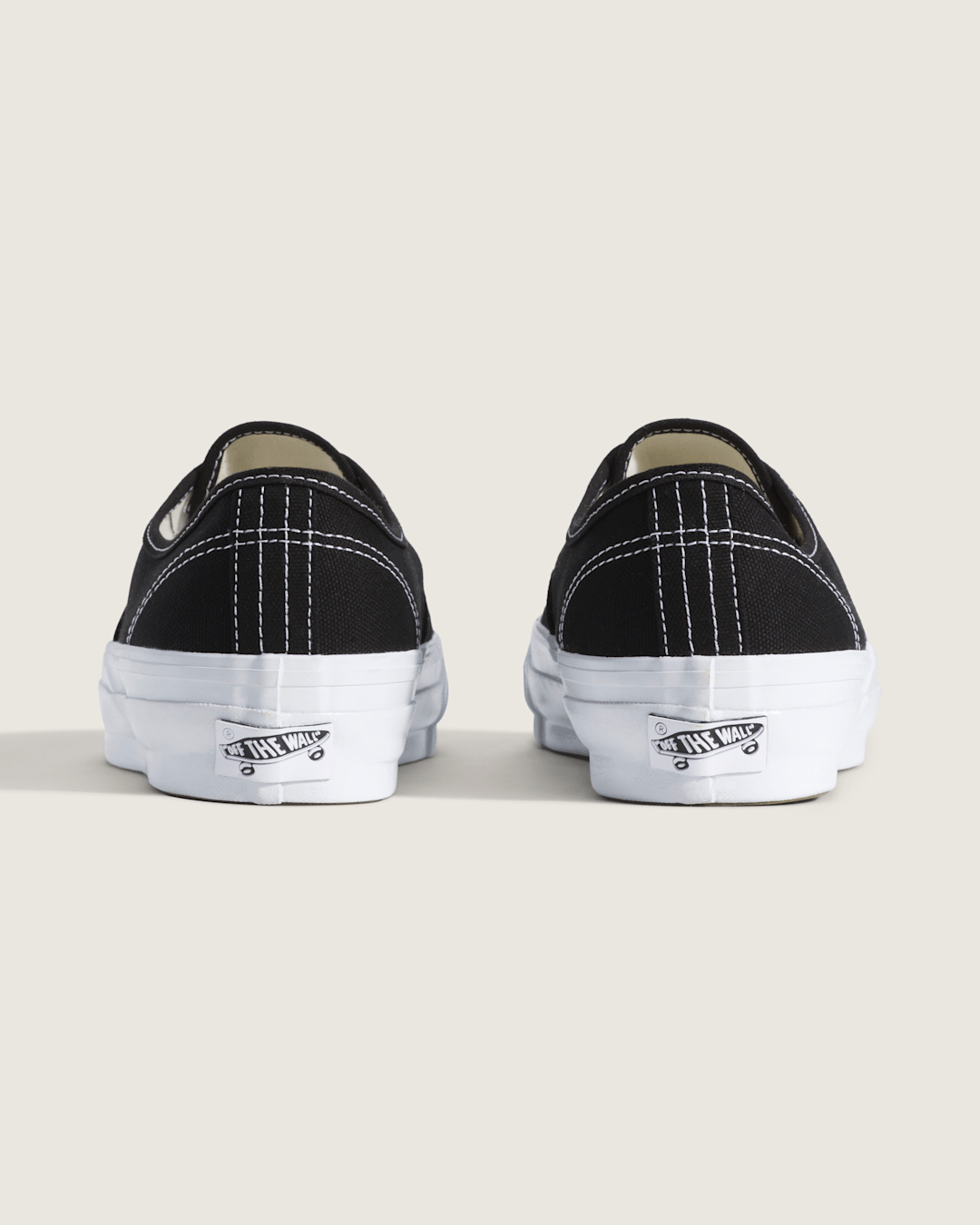 Premium Authentic Shoe in Black / White | Vans online