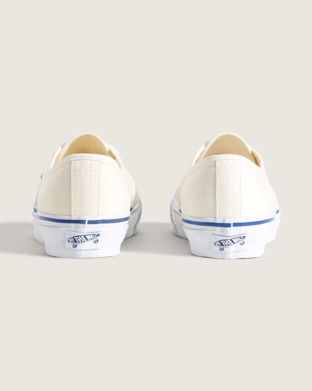 Premium Authentic Shoe in Off White / White | Vans online