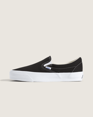 Premium Slip-On Shoe in Black / White | Vans sale