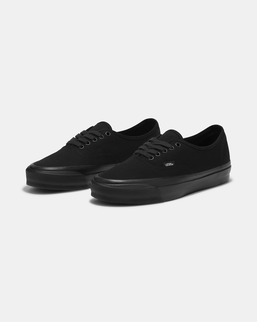 Premium Authentic Shoe in Blackout | Vans outlet