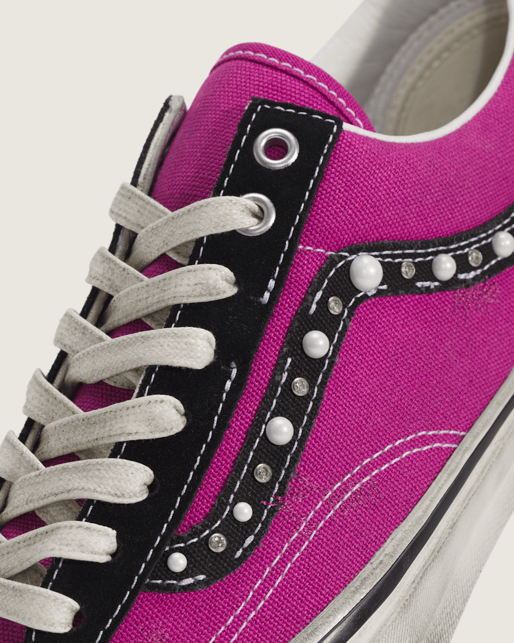 Premium Old Skool 36 Shoe in Fuchsia Red | Vans outlet