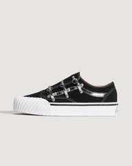 Premium Old Skool Wrap Karina Shoe in Black / White | Vans outlet