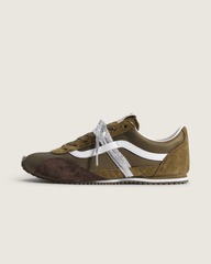 Premium Super Lowpro Trainer in Olive Green | Vans on sale