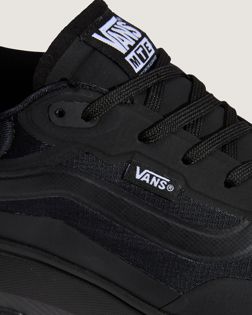 Crosspath Shoe in Blackout | Vans on sale