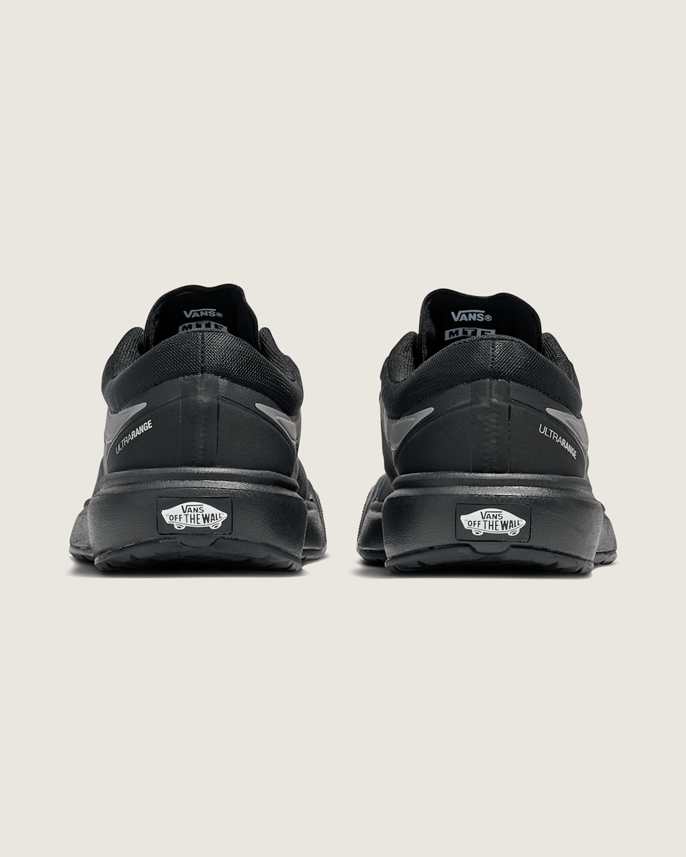 UltraRange 2.0 Shoe in Blackout | Vans sale