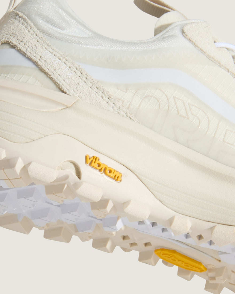 Crosspath XC GORE-TEX Shoe in White | Vans outlet