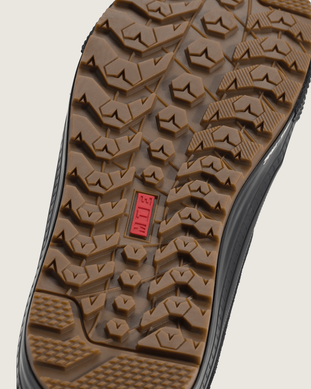 Sk8-Hi Waterproof Insulated Shoe in Leopard Black | Vans outlet