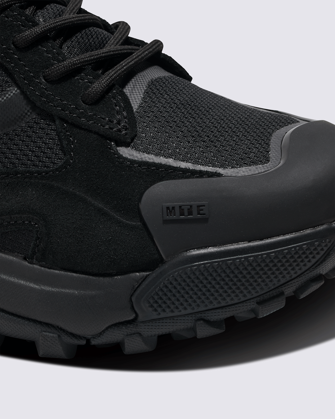 Crestline GORE-TEX Shoe in Black | Vans near me