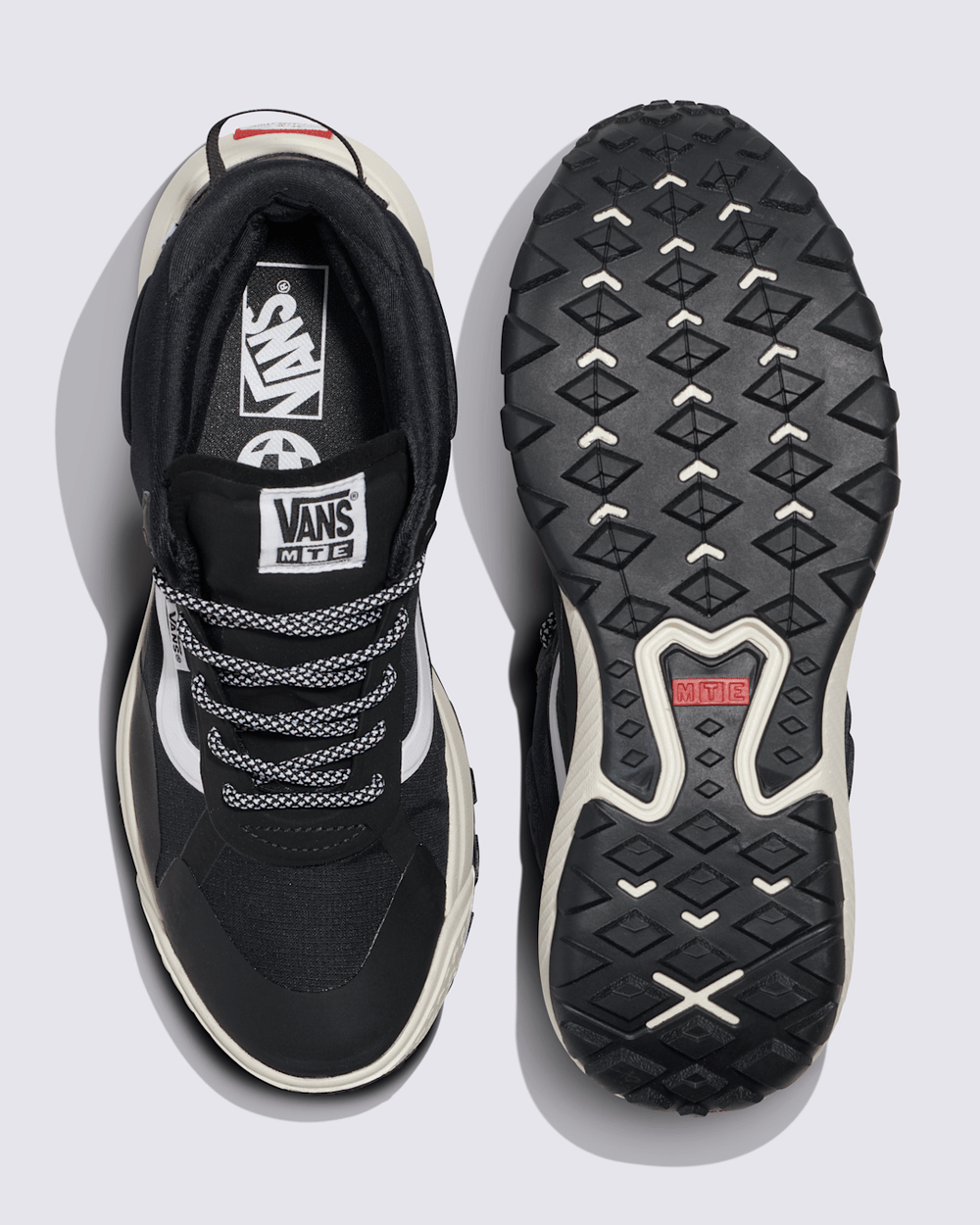 Crosspath Mid Shoe in Black / White | Vans on sale