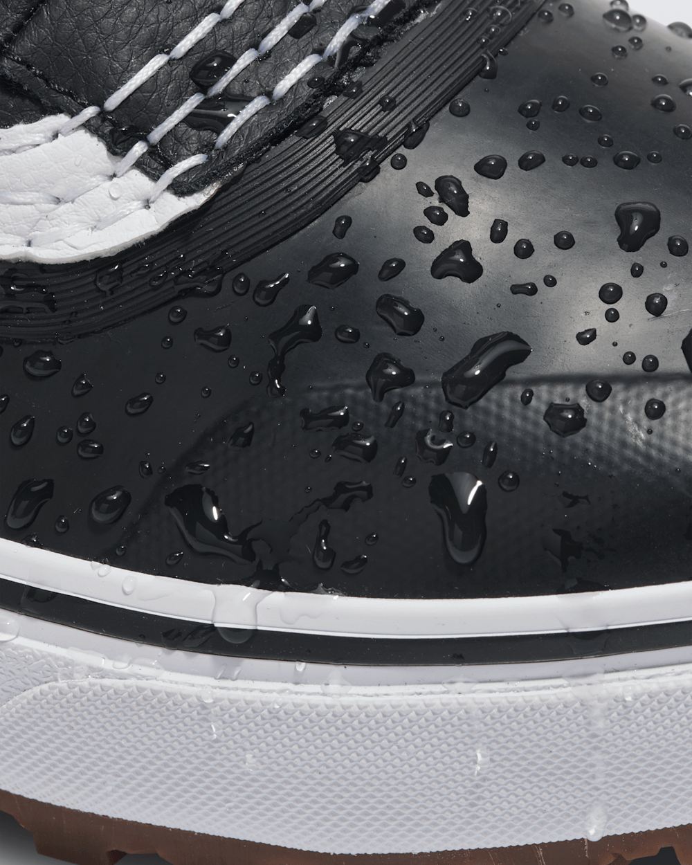 Standard Waterproof Boot in Black | Vans outlet