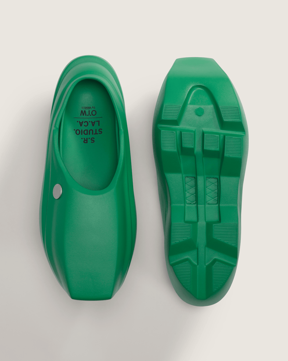 OTW by Vans X S.R. STUDIO. LA. CA. Clog in Green Tambourine | Vans on sale