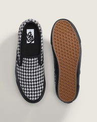 Premium Classic Slip-On Shoe in Houndstooth Black / White | Vans sale