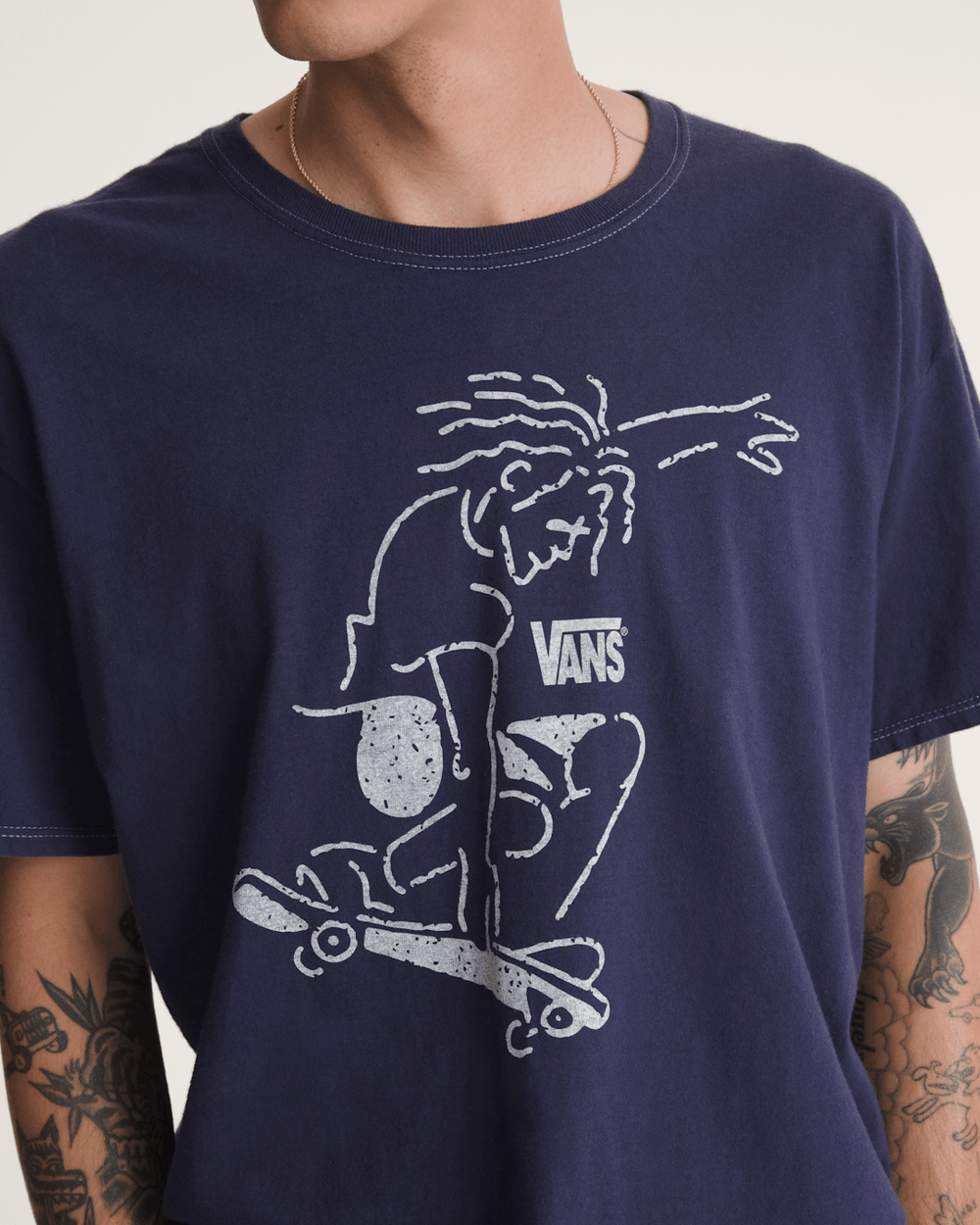 Waffle Shop Skate Crest T-Shirt in Navy Blue | Vans online