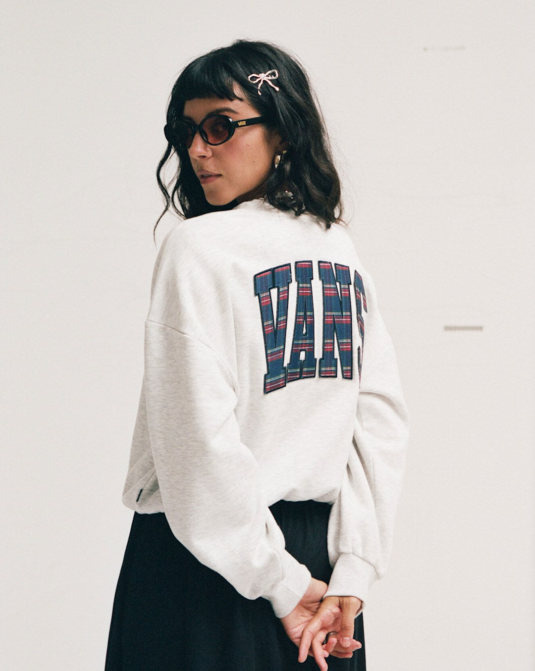 Tartan Up Retro Crew Sweatshirt in Heather White | Vans online
