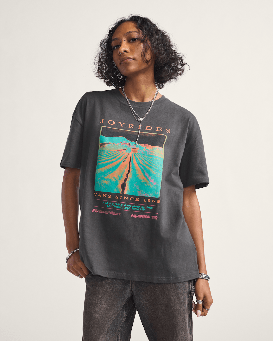Honeyfields T-Shirt in Faded Black | Vans discount