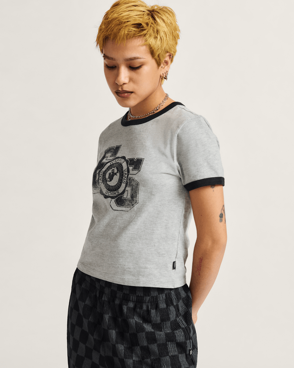 Campus Tour Ringer T-Shirt in Heather Grey / Black | Vans online