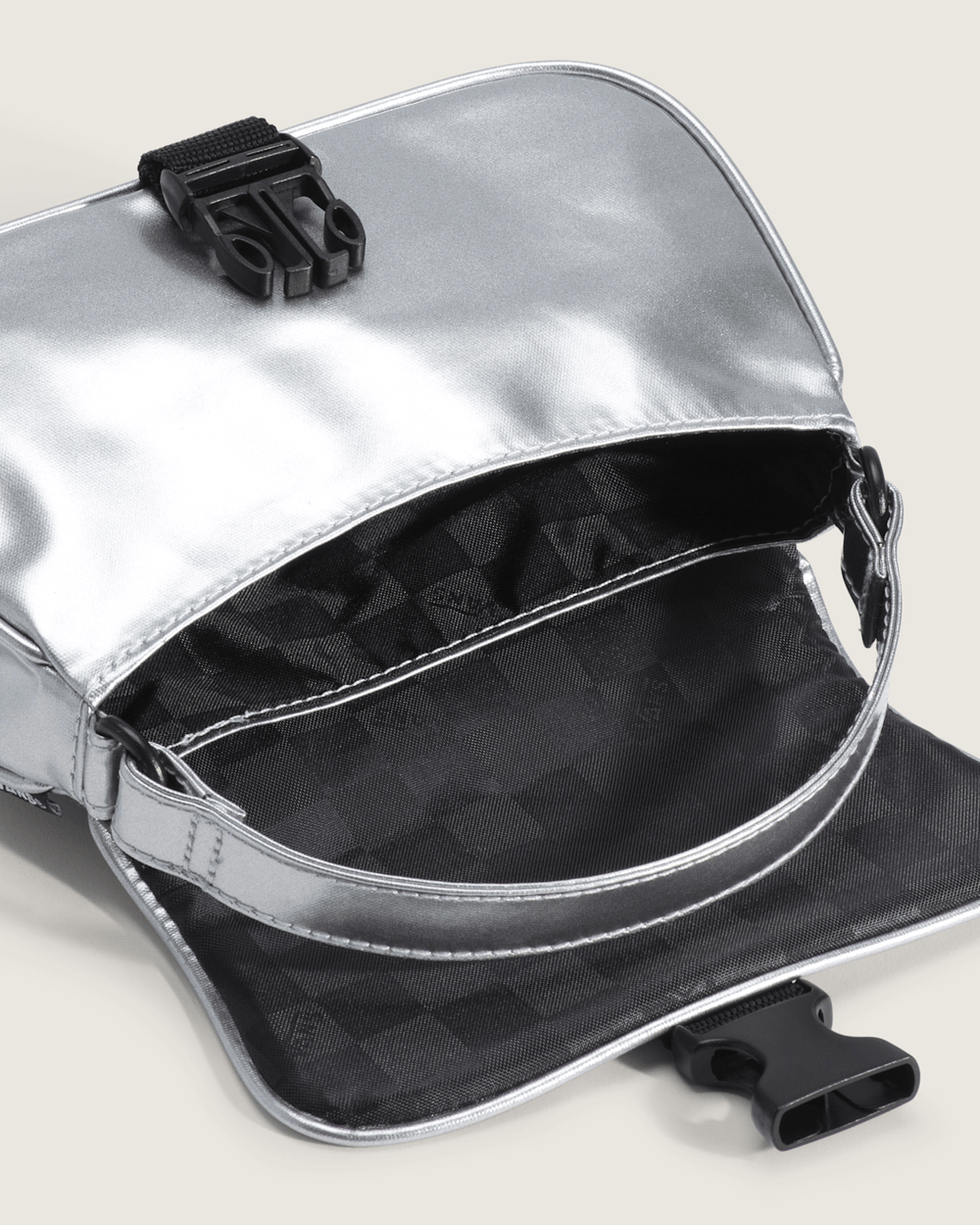 Hooked On Mini Bag in Silver Grey | Vans outlet