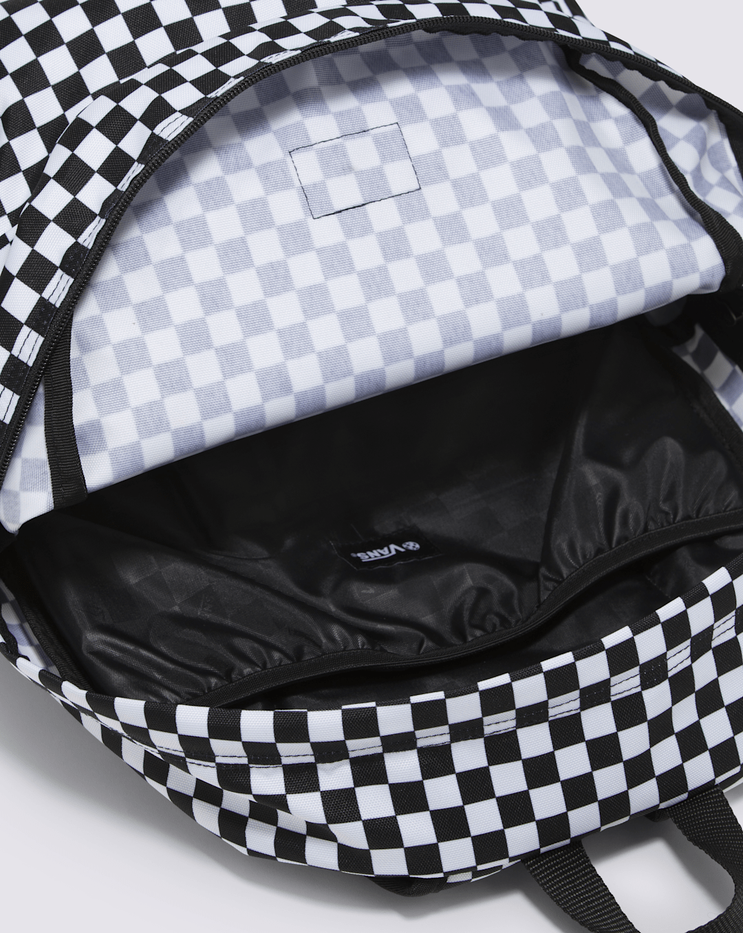 Old Skool Checkerboard Backpack in Checkerboard Black / White | Vans online