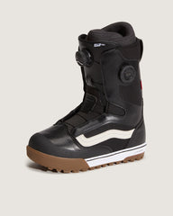 Aura Pro Snowboard Boot in Black / White | Vans sale