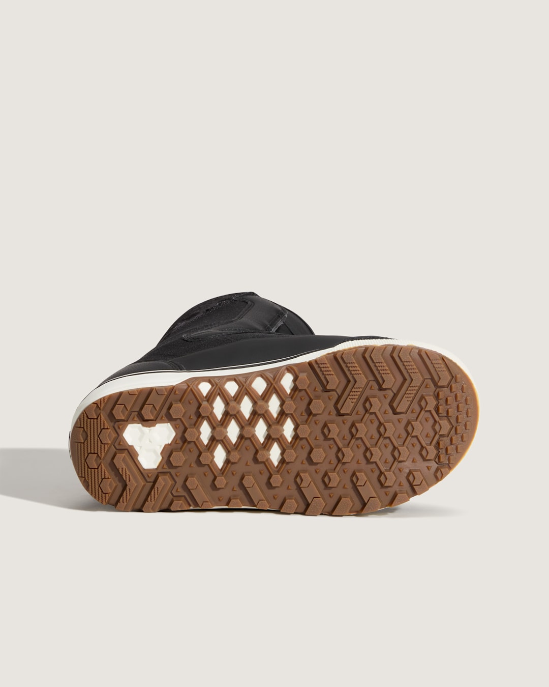 Women's Encore Pro Snowboard Boot in Black / Marshmallow White | Vans near me