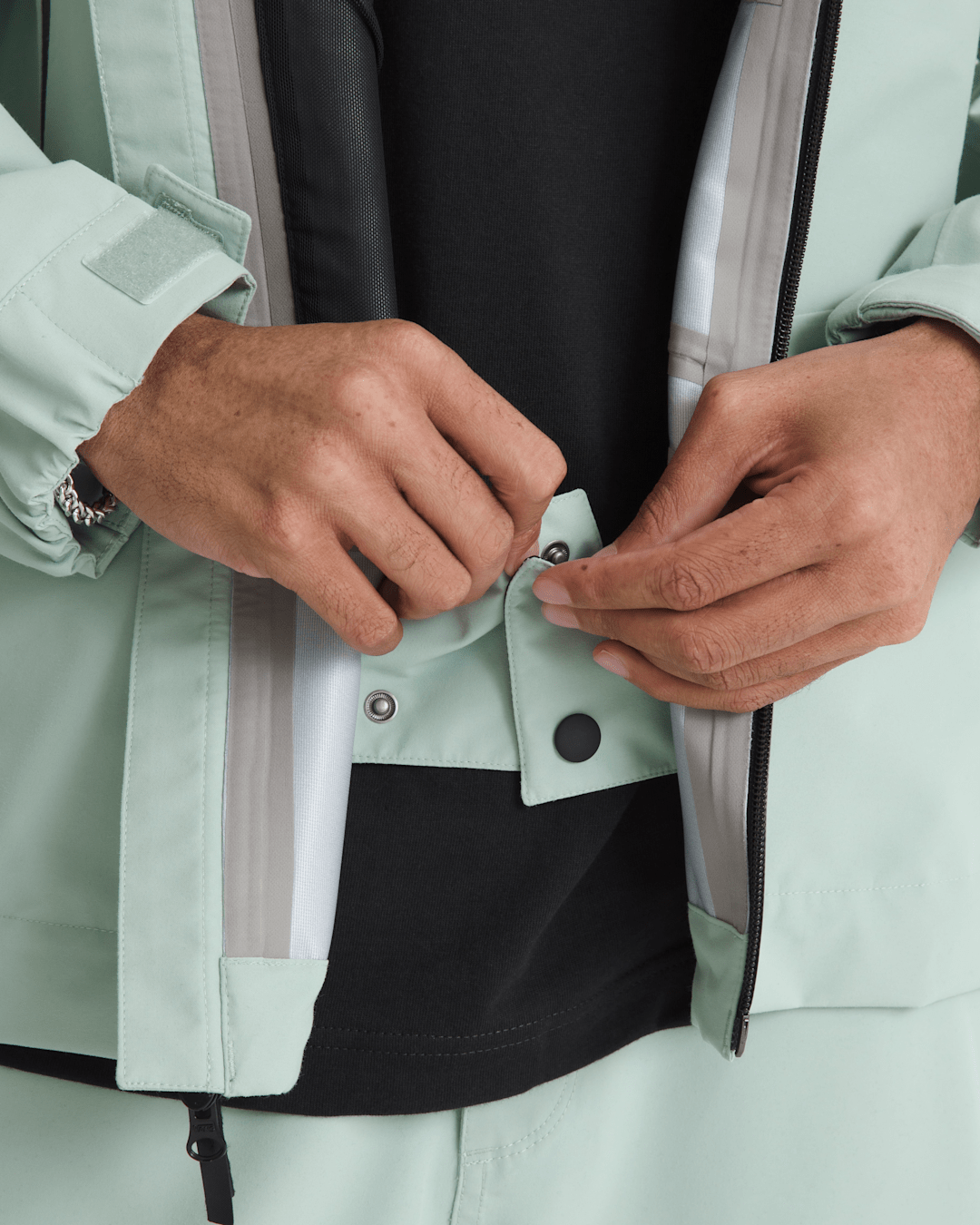Hi-Country Snow Jacket in Olive Green | Vans outlet
