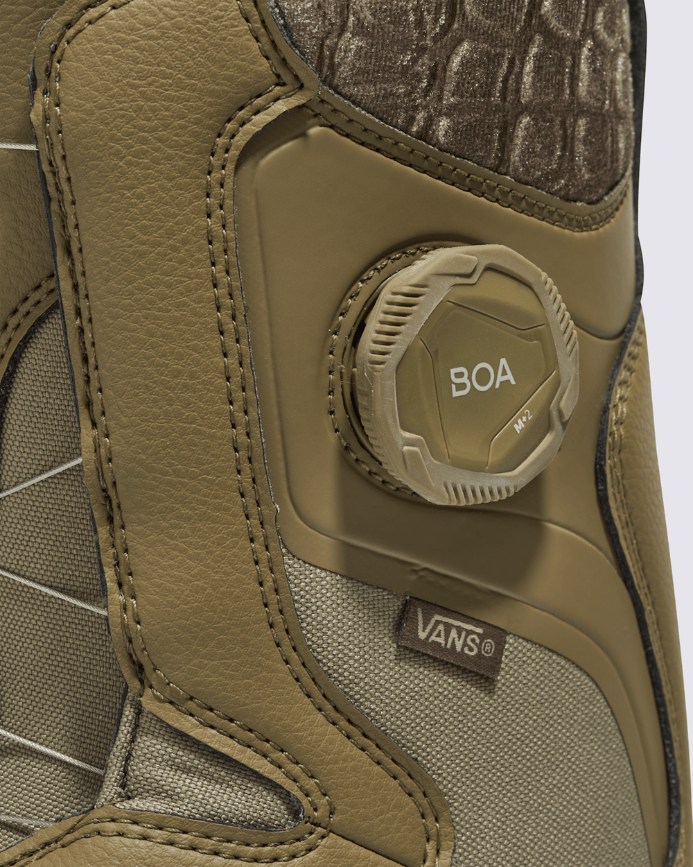 Womens Encore Pro Snowboard Boot in Olive Green / Gum | Vans sale