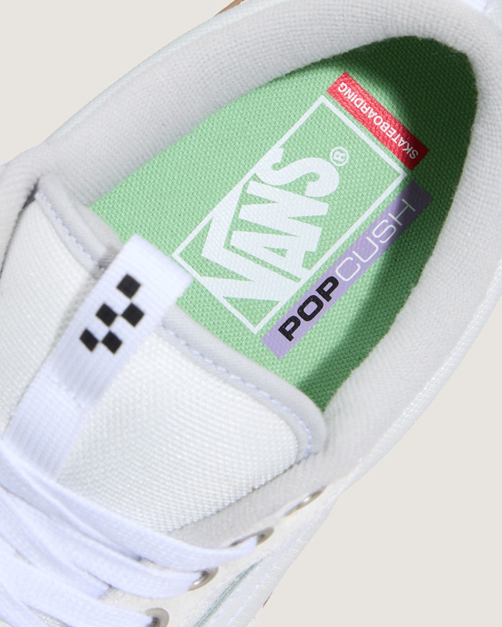 Skate Old Skool 36+ Gum Shoe in White | Vans sale