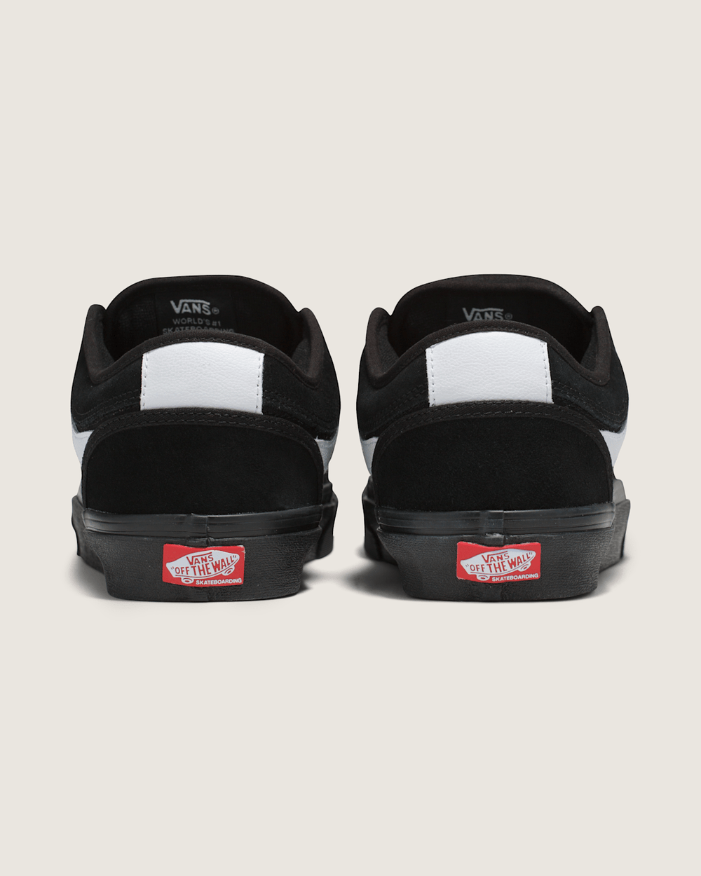 Skate Chukka Low Sidestripe Shoe in Black / White | Vans online