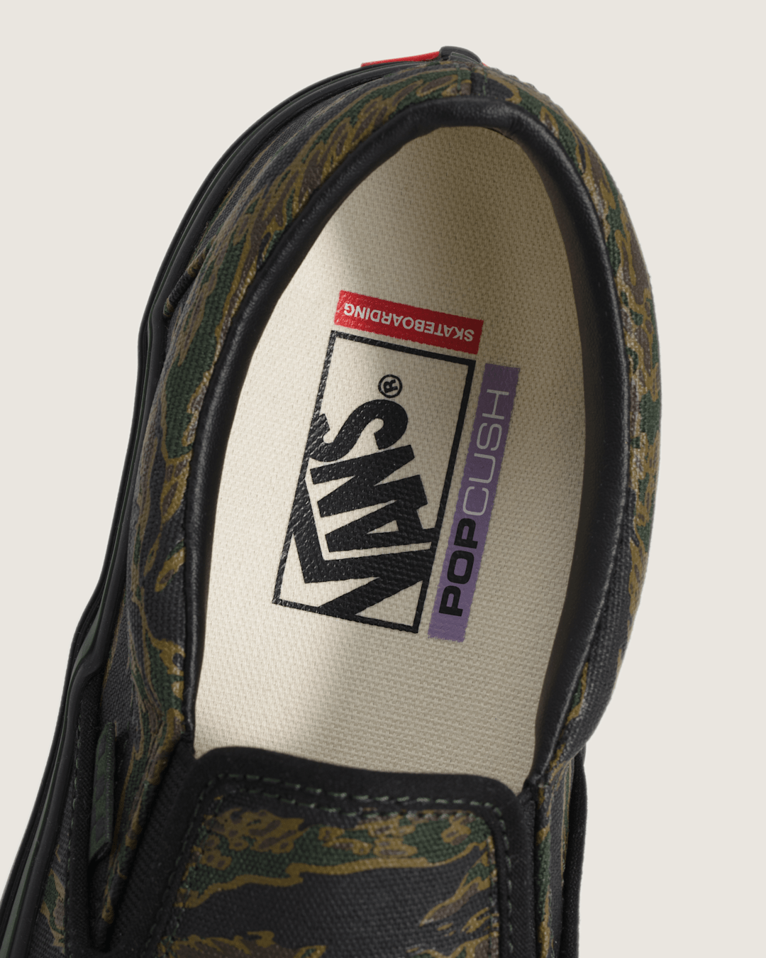 Skate Slip-On Shoe in Camo Green / Black | Vans outlet