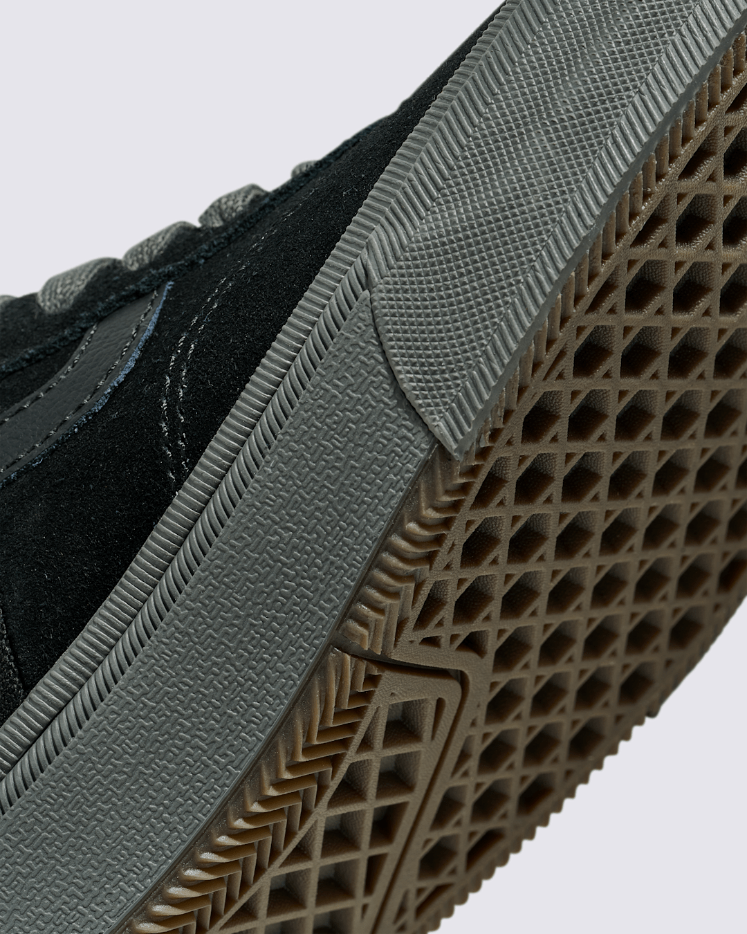 Skate Gilbert Crockett Shoe in Black / Charcoal Grey | Vans sale