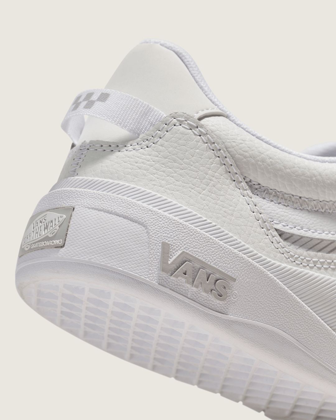 Skate 2 Wayvee Shoe in White | Vans outlet
