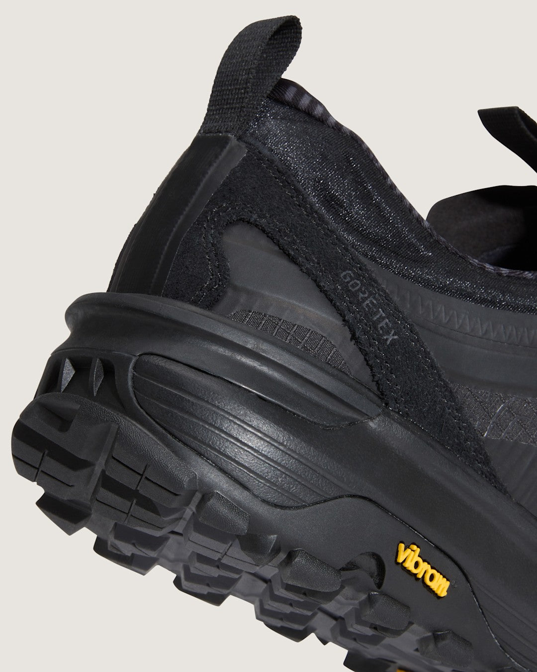 Crosspath XC GORE-TEX Shoe in Blackout | Vans outlet