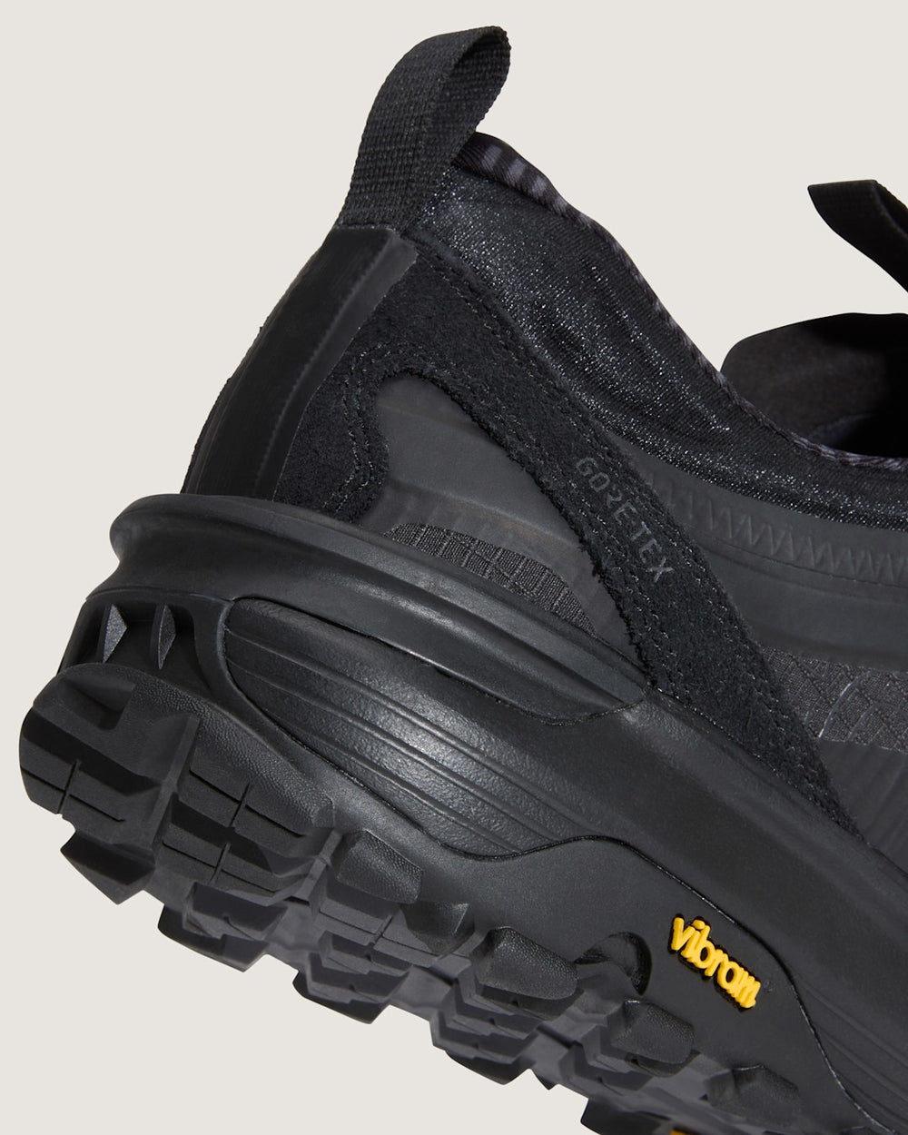 Crosspath XC GORE-TEX Shoe in Blackout | Vans outlet