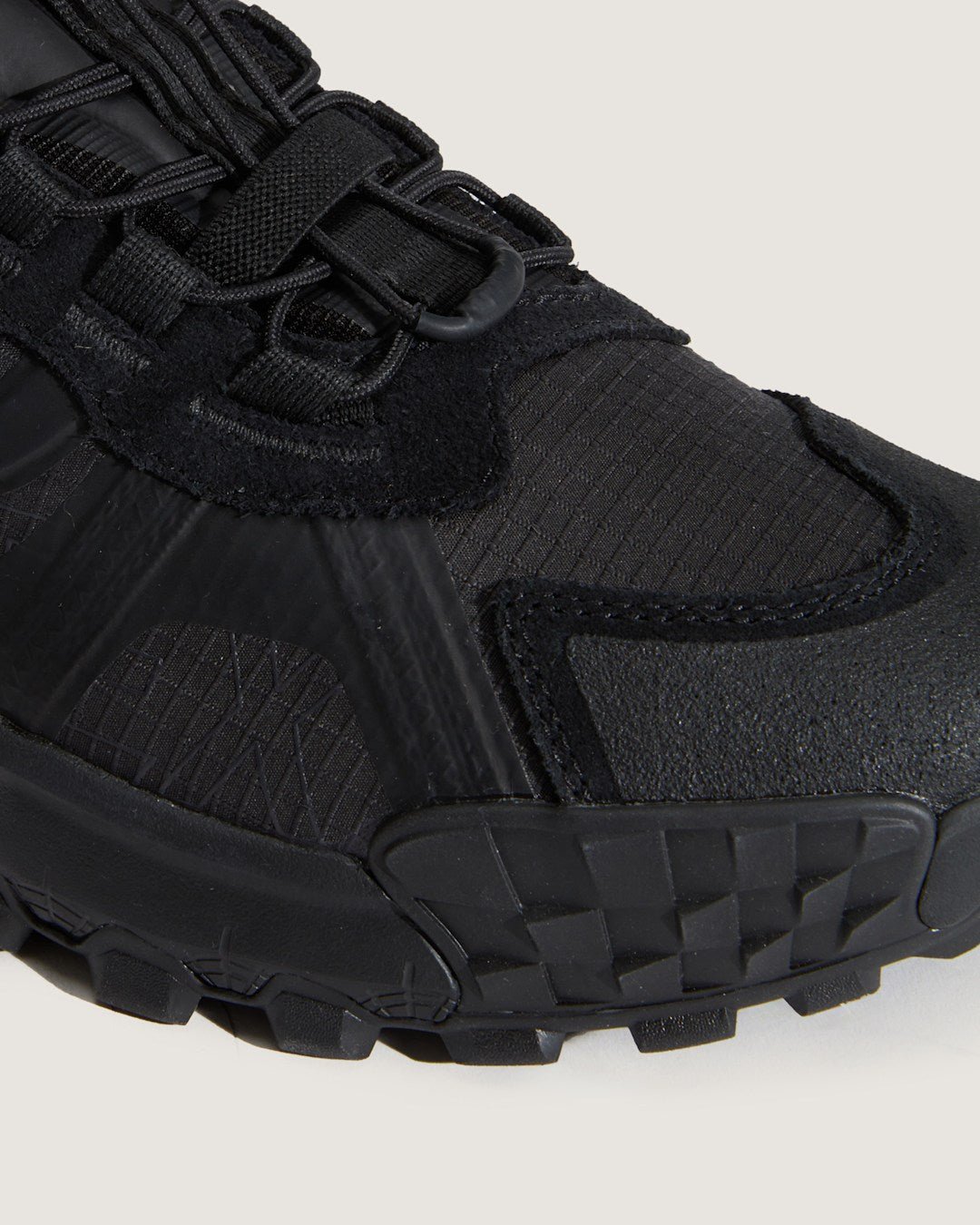 Crosspath XC GORE-TEX Shoe in Blackout | Vans outlet