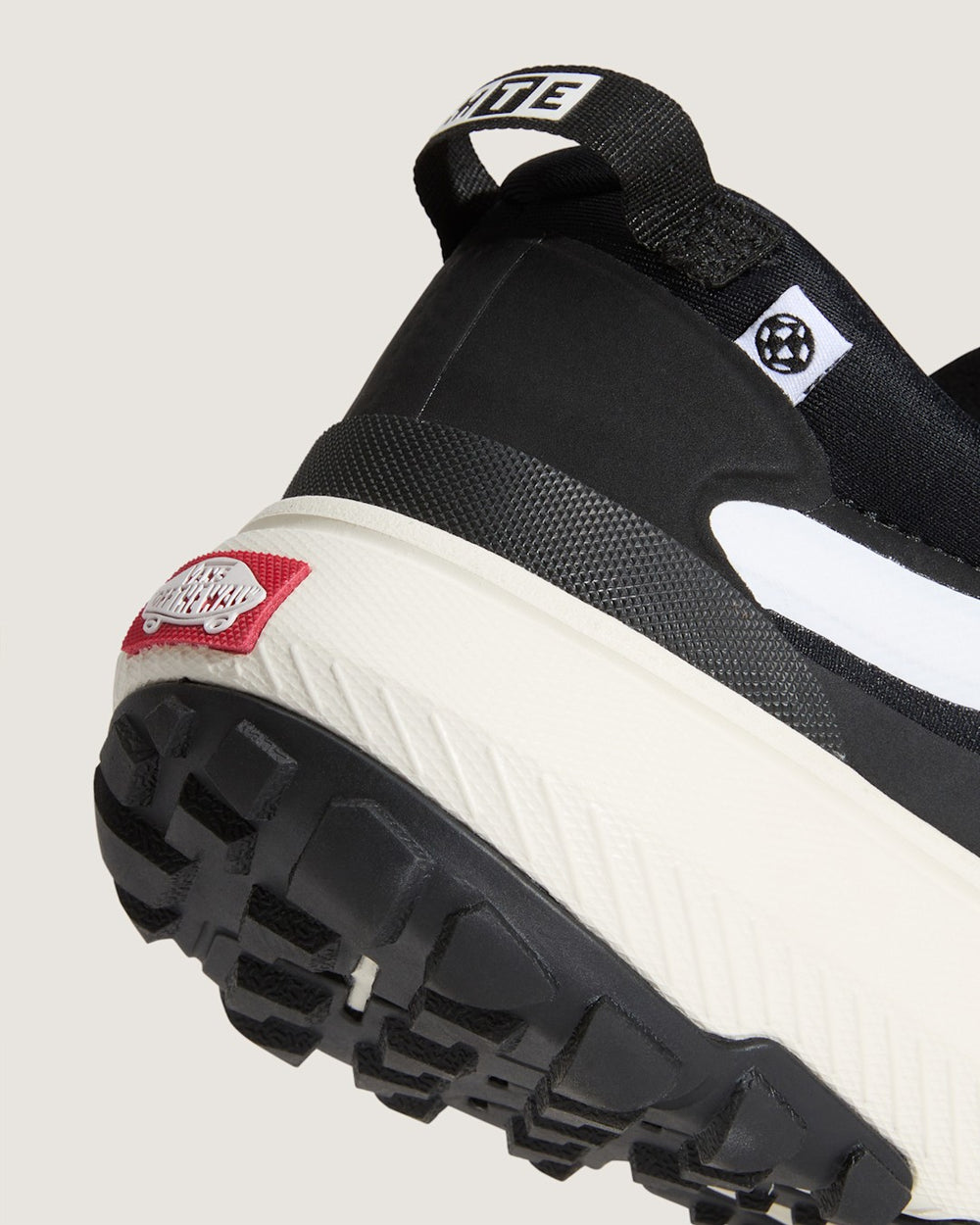 Crosspath Shoe in Black / White | Vans sale