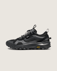 Crosspath XC Shoe in Black / Grey | Vans sale
