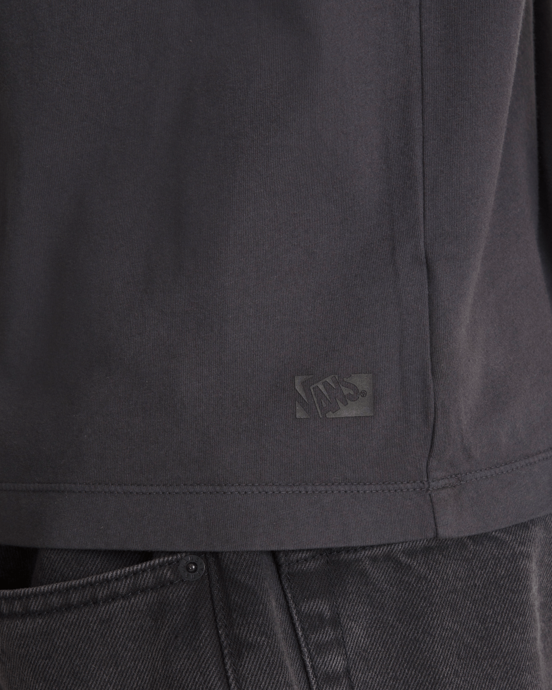 Premium Shrunken T-Shirt in Faded Black | Vans online
