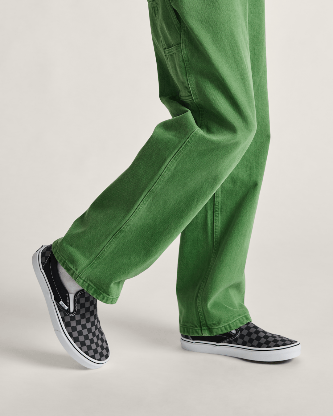 Classic Checkerboard Slip-On Black/Pewter Shoe | Vans online