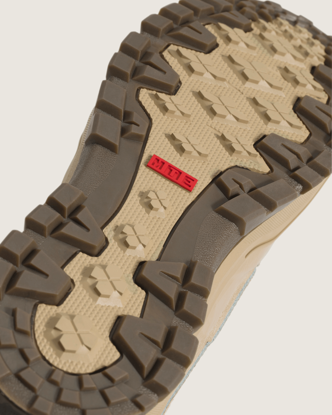 Sk8-Hi GORE-TEX Insulated Shoe in Incense Brown | Vans discount