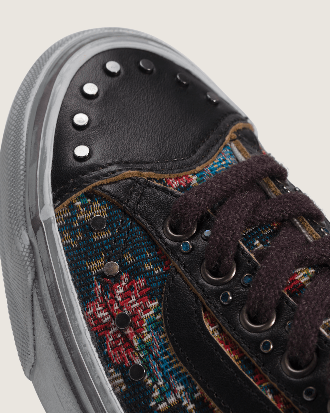 OTW Old Skool 36 Vibram in Floral Black | Vans near me