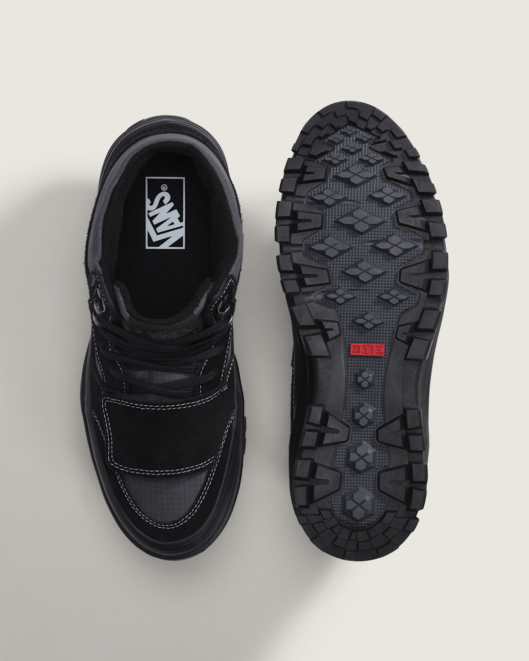 Mountain Mid GORE-TEX Insulated Shoe in Black | Vans sale