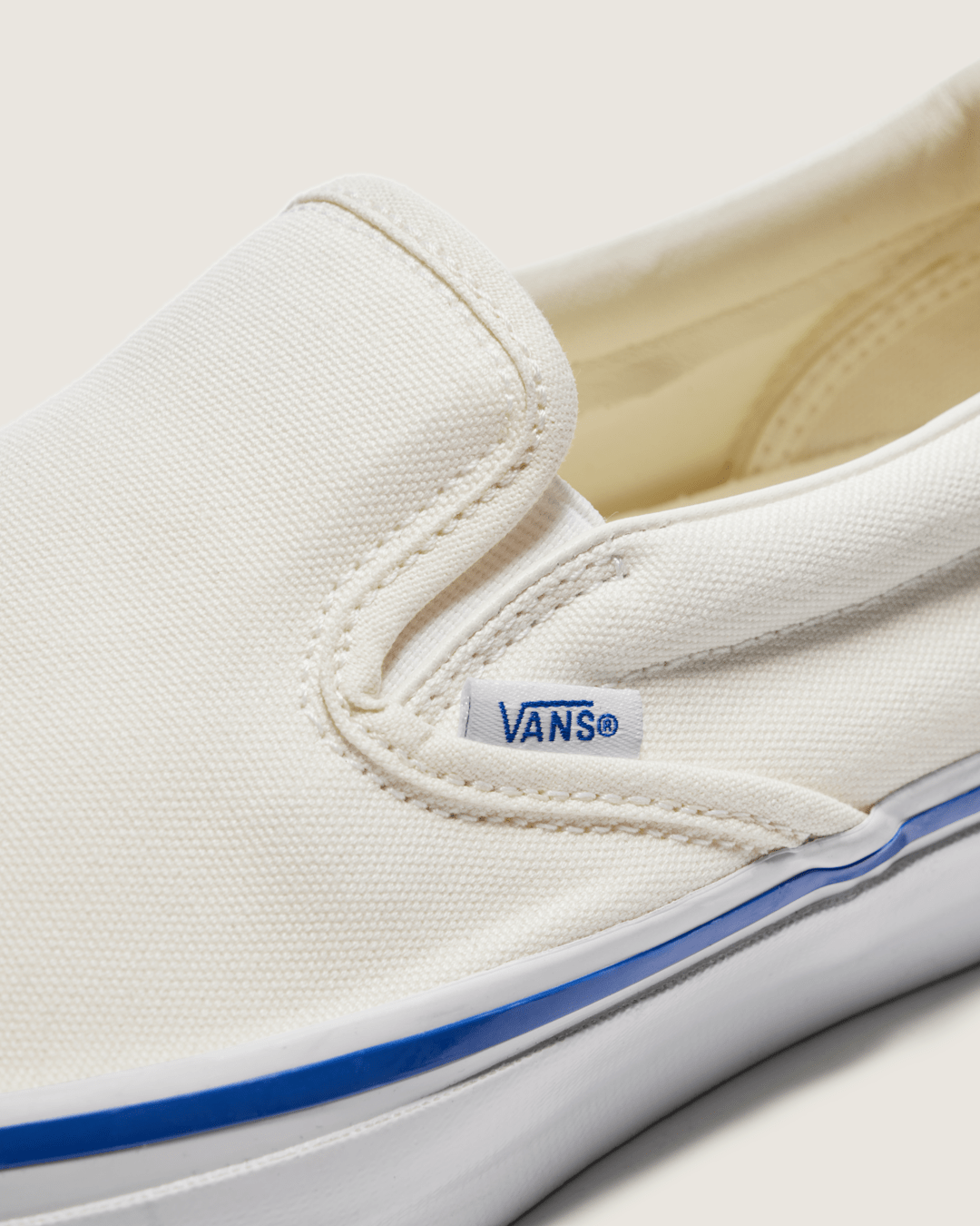 Premium Slip-On Shoe in Off White / White | Vans discount