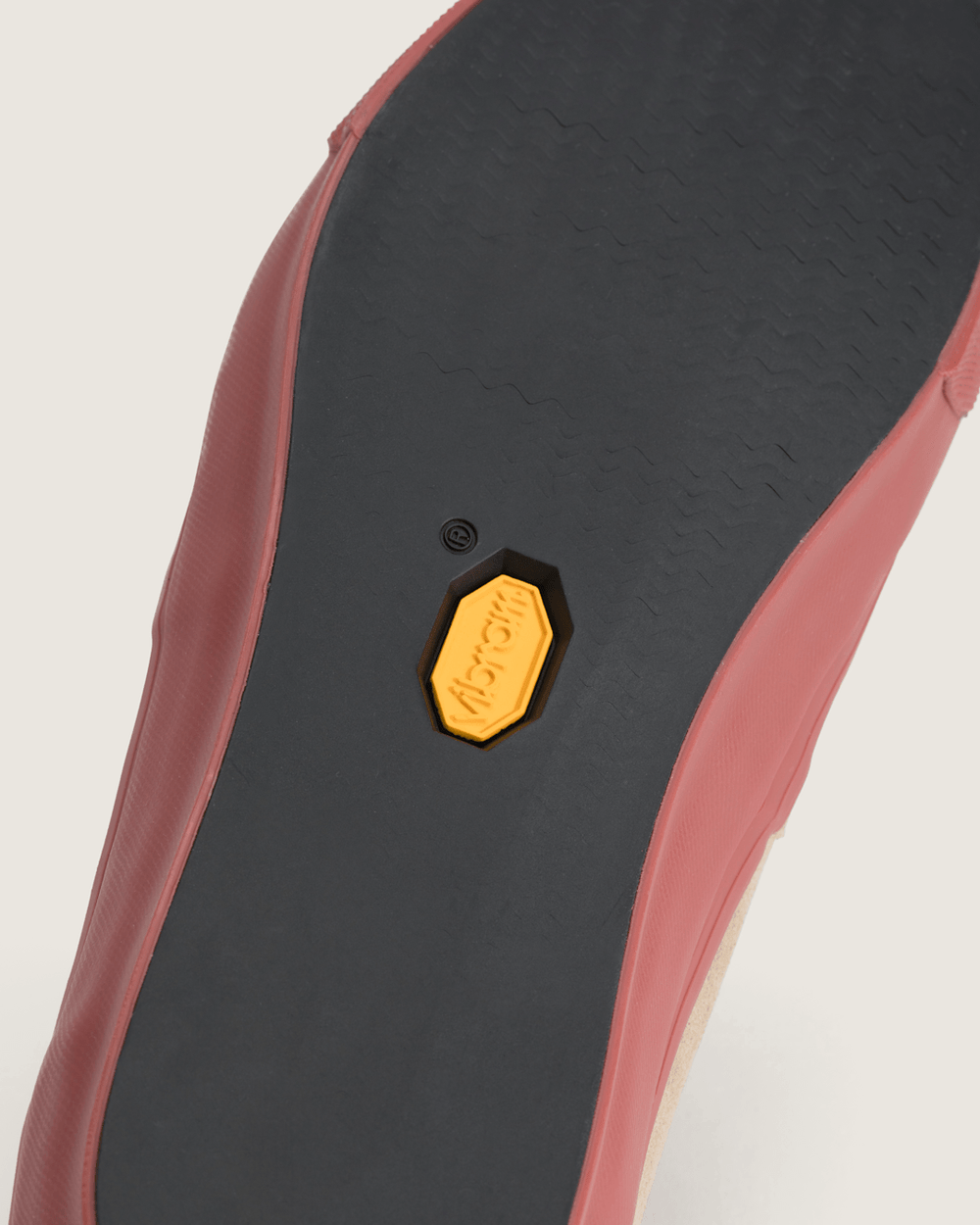 OTW Authentic 44 Siped Vibram in Incense / Ochre Red | Vans outlet